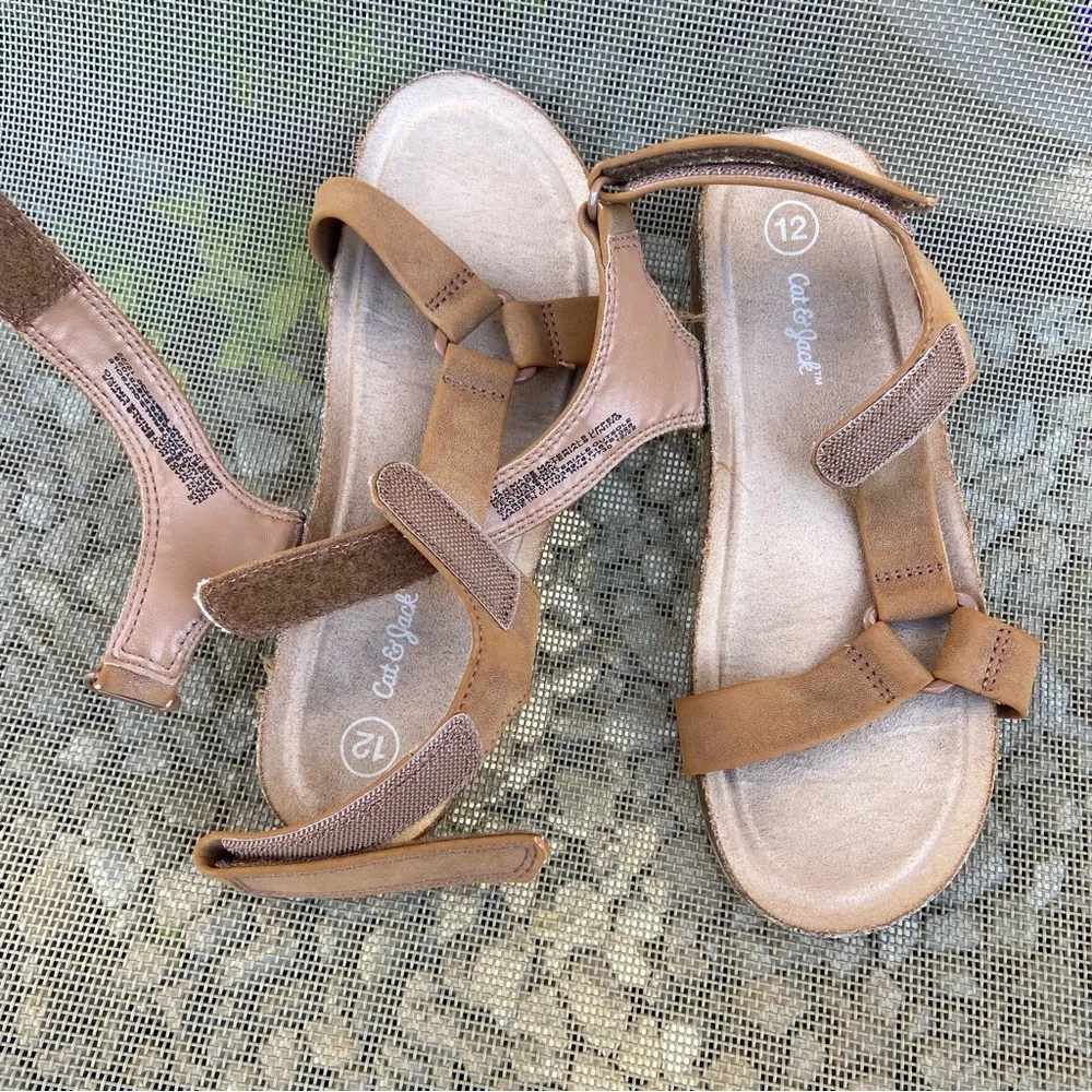 2pr. Gently Worn/Clean Sz-C/ 11-12 Cat& Jack Tan Sandals/Purple Scott Flip Flops